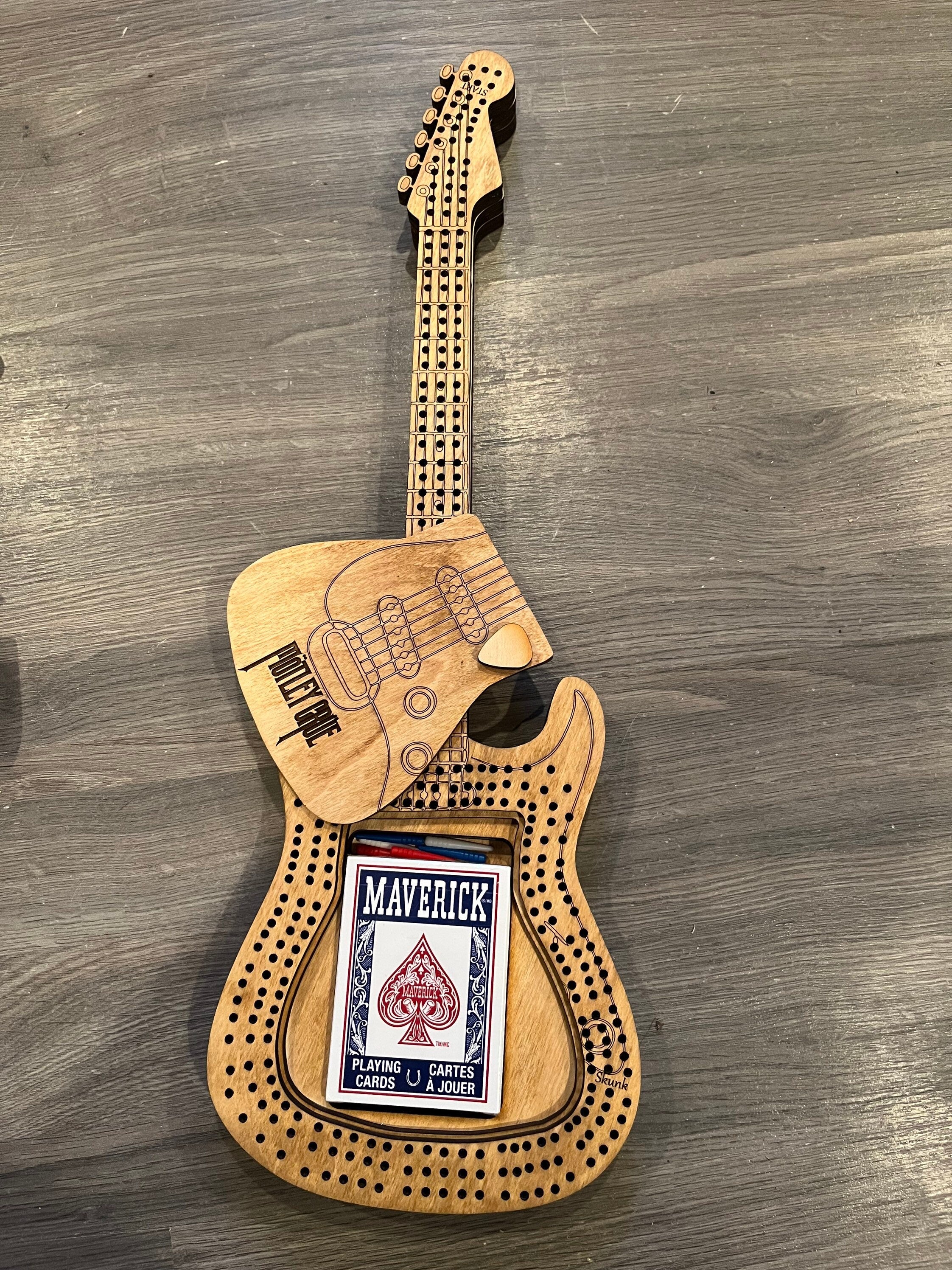 Guitar cribbage with customization