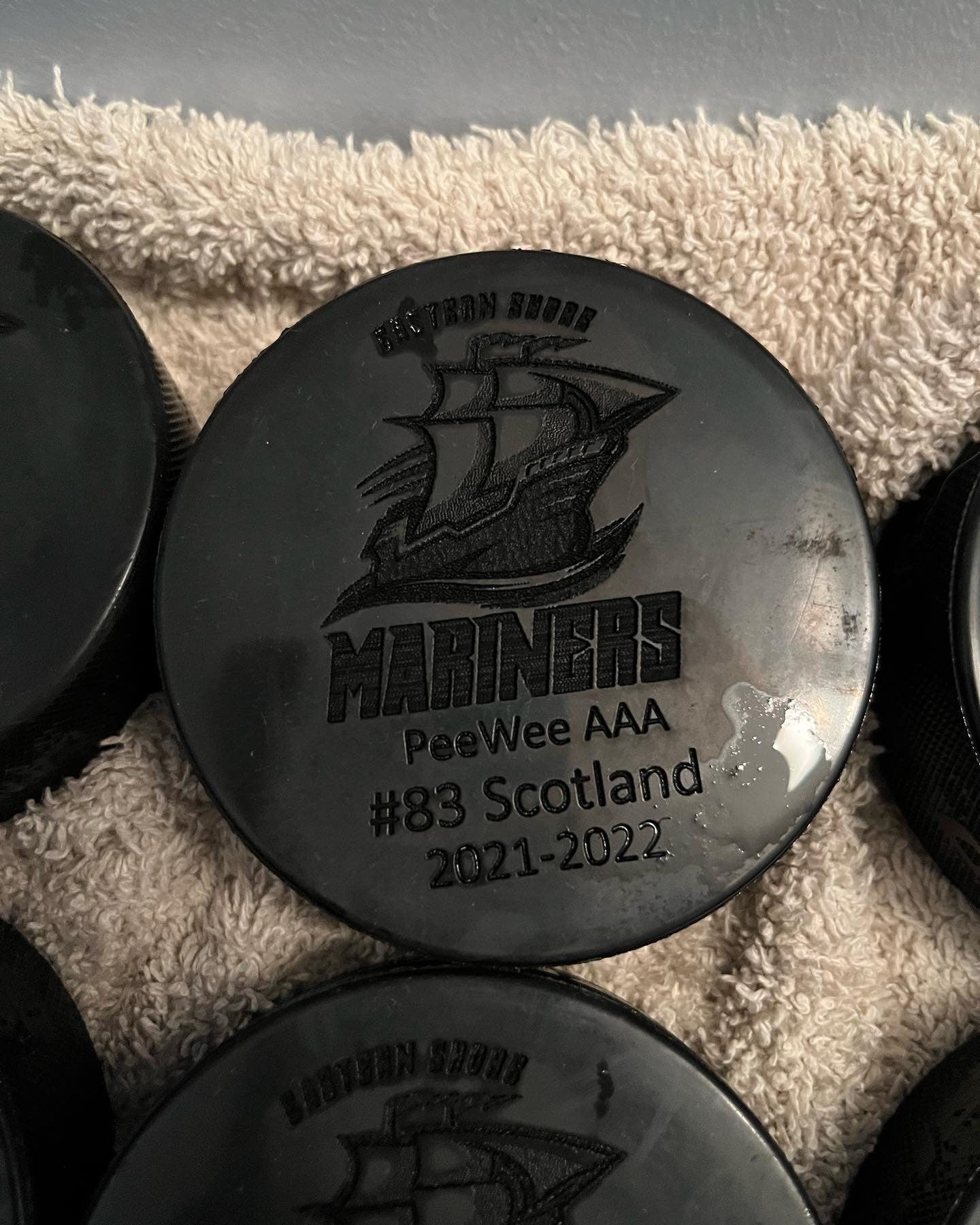 Personalized custom Engraved hockey pucks