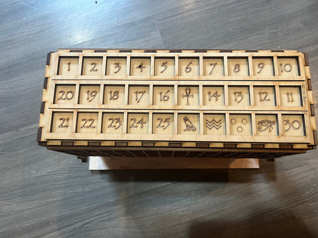 4 in 1 ancient game set. Urr, Daldos, Senet, Aseb.