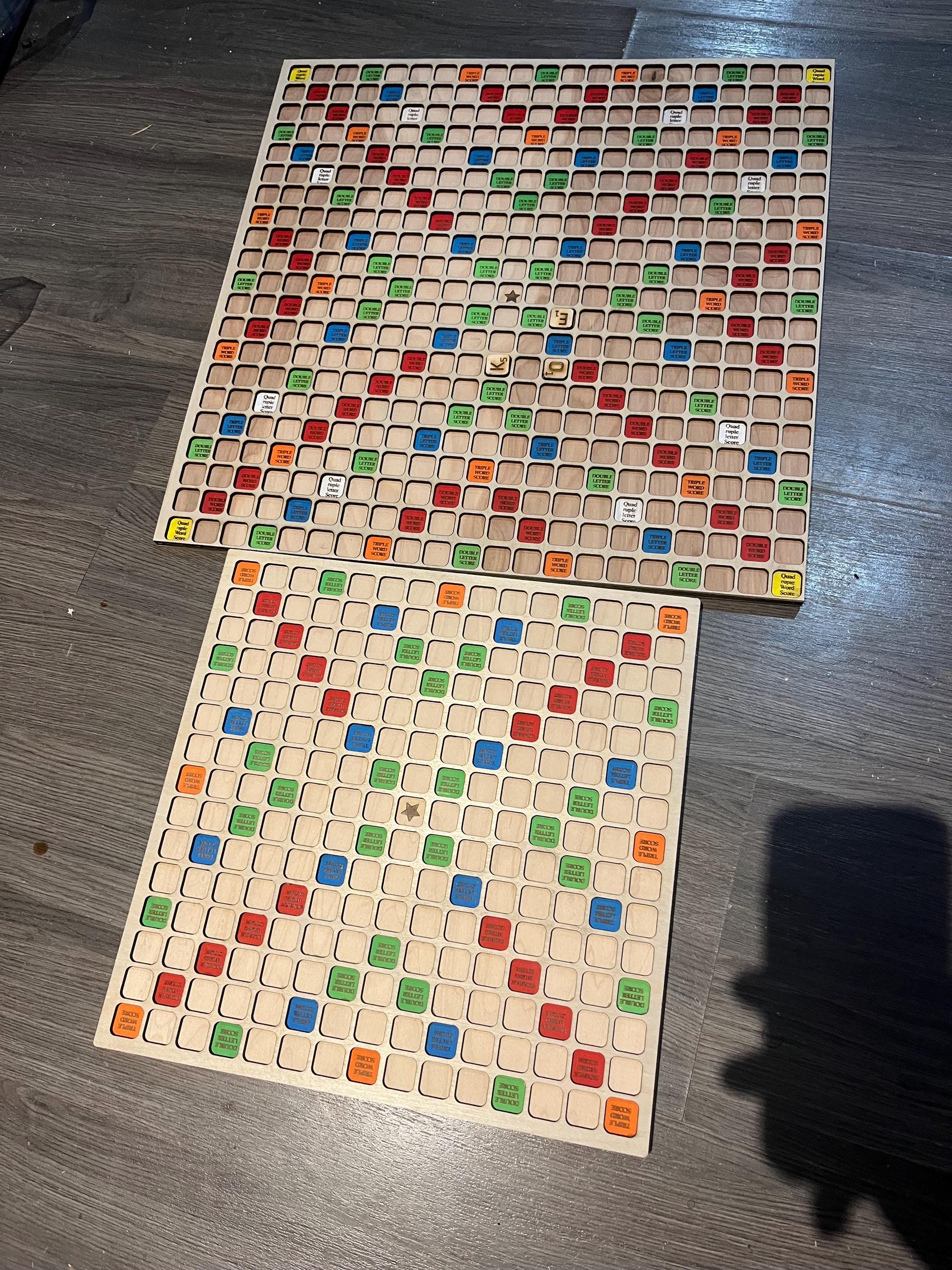 Large scrabble board (super scrabble)