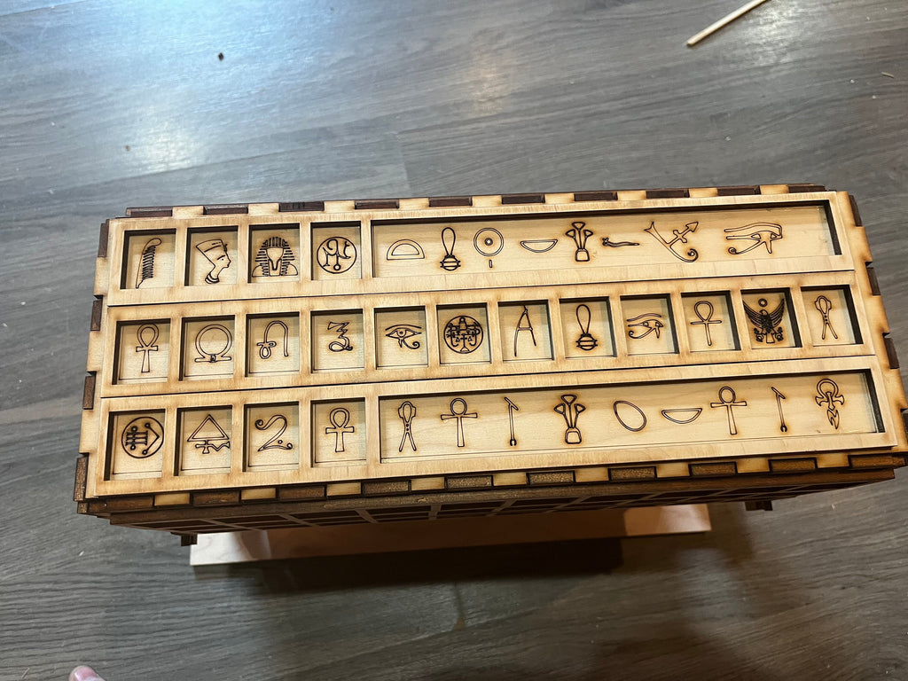 4 in 1 ancient game set. Urr, Daldos, Senet, Aseb.