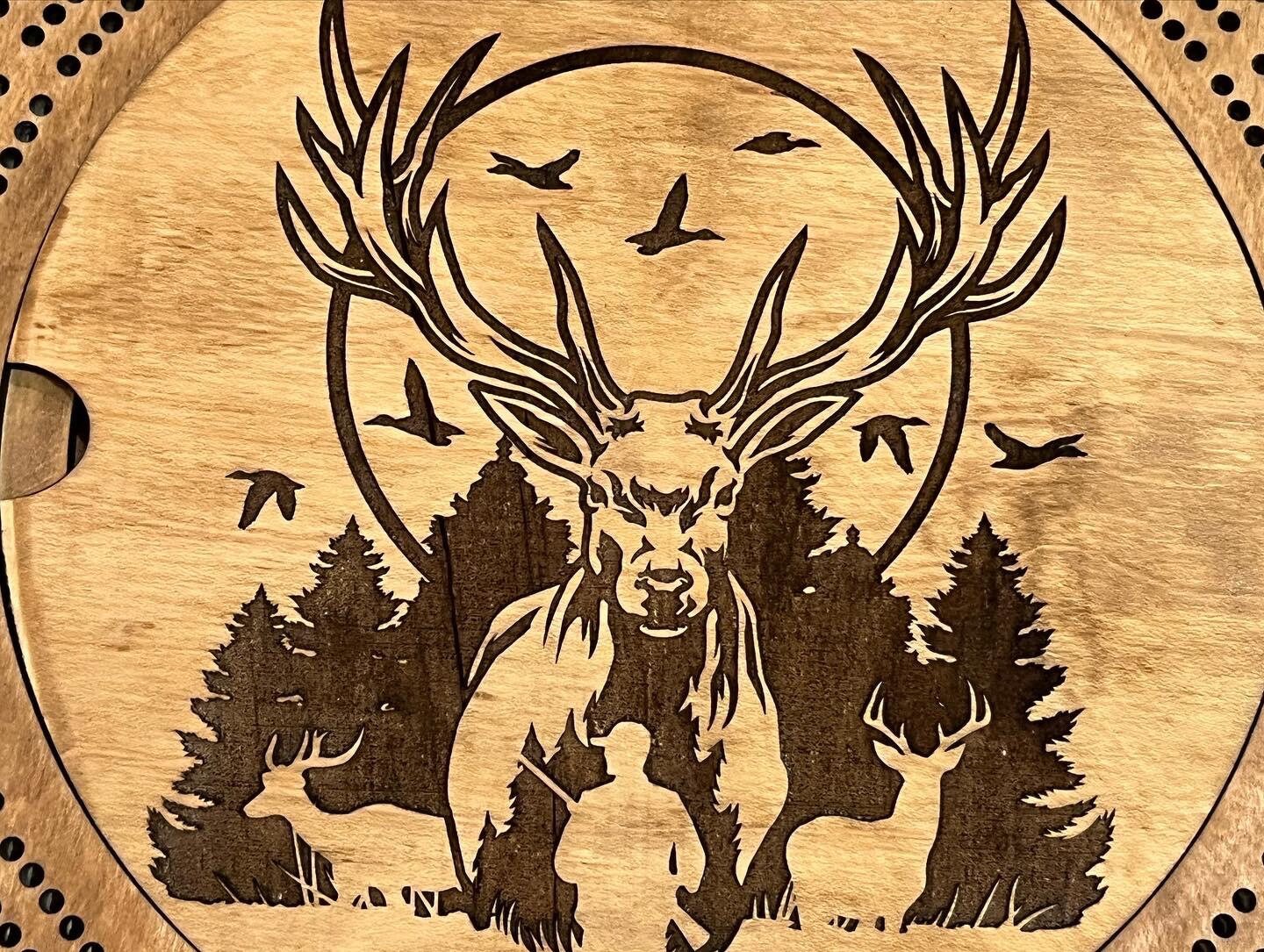 Cribbage board with hunting scenes fully personalized.